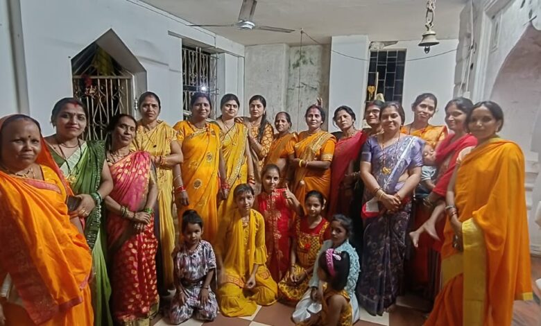 विहिप मातृशक्ति एवं दुर्गावाहिनी द्वारा *महामृत्युंजय मंत्रोच्चार और भजन कीर्तन से गूँजा गणेश छठ का पर्व विहिप मातृशक्ति एवं दुर्गावाहिनी द्वारा *महामृत्युंजय मंत्रोच्चार और भजन कीर्तन से गूँजा गणेश छठ का पर्व
