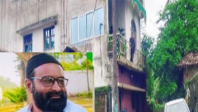 *भ्रष्ट्राचार के पैसे से धनकुबेर बना सचिव रहीम अली….! कुछ ही सालों में बनाई बेहिसाब संपत्ति, मुट्ठी भर तनख्वाह में 40 लाख का दो मंजिला मकान और 5 लाख की कार*  *भ्रष्ट्राचार से अल्प समय मे आय से अधिक संपत्ति अर्जित मामले पर प्रशासन ले संज्ञान*