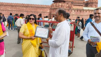 संस्कारधानी जबलपुर की कवयित्री का राजधानी दिल्ली में सम्मान संस्कारधानी जबलपुर की कवयित्री का राजधानी दिल्ली में सम्मान