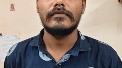 *फेसबुक में प्यार भरी बातें करके ठग लिए 25 लाख रुपए, “ड्रीम गर्ल” फिल्म देख कर आया आइडिया*