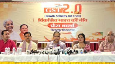 *जीएसटी 2.0 का अनोखे अंदाज में उत्सव, रोशनी देना भाजपा की परंपरा,  जीवन में सरलता, व्यापार में सहजता :- शहर विधायक, अग्रवाल*