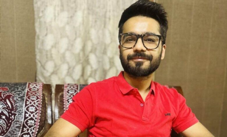 *दिल्ली वाली गर्लफ्रेंड की बेवफाई: प्यार में धोखा मिलने पर इंजीनियर ने ट्रेन के सामने कूदकर दी जान*