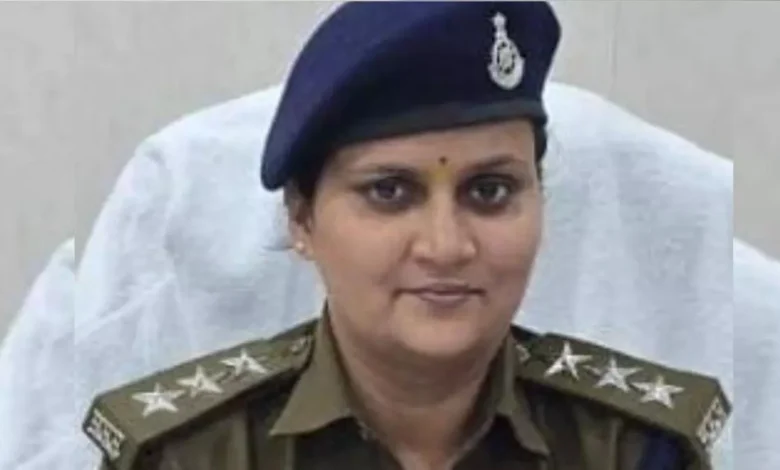 सिवनी हवाला लूटकांड: SDOP पूजा पांडे और TI अर्पित भैरम सहित 11 पुलिसकर्मियों पर डकैती, अपहरण और षड्यंत्र का केस दर्ज सिवनी हवाला लूटकांड: SDOP पूजा पांडे और TI अर्पित भैरम सहित 11 पुलिसकर्मियों पर डकैती, अपहरण और षड्यंत्र का केस दर्ज