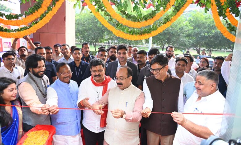 *छत्तीसगढ़ में रजिस्ट्री हुई “स्मार्ट”, नवा रायपुर में देश का पहला अत्याधुनिक स्मार्ट पंजीयन कार्यालय शुरू* *छत्तीसगढ़ में रजिस्ट्री हुई “स्मार्ट”, नवा रायपुर में देश का पहला अत्याधुनिक स्मार्ट पंजीयन कार्यालय शुरू*
