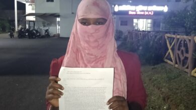 *एसईसीएल कर्मी पर आदिवासी युवती का गंभीर आरोप, नौकरी लगाने के नाम से लिया पैसा, अब आबरू पर नजर* *एसईसीएल कर्मी पर आदिवासी युवती का गंभीर आरोप, नौकरी लगाने के नाम से लिया पैसा, अब आबरू पर नजर*