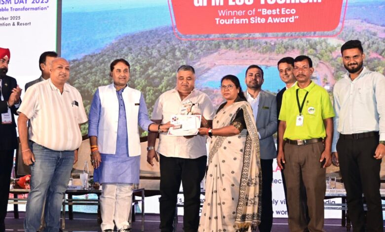 कलेक्टर को ‘उत्कृष्ट विकास’ का पुरस्कार, लेकिन राजमेरगढ़ में विकास खुद गुमशुदा! कलेक्टर को ‘उत्कृष्ट विकास’ का पुरस्कार, लेकिन राजमेरगढ़ में विकास खुद गुमशुदा!