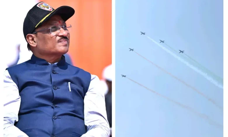 आसमान में गूँजा भारतीय वायुसेना का शौर्य, नवा रायपुर बना गर्व का प्रतीक आसमान में गूँजा भारतीय वायुसेना का शौर्य, नवा रायपुर बना गर्व का प्रतीक