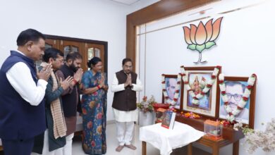 *भाजपा कार्यालय में मनाया गया संविधान दिवस, क्षेत्रीय संगठन महामंत्री अजय जामवाल ने कहा संविधान लोकतंत्र की गीता*