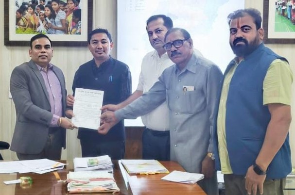 एसआईआर प्रक्रिया में अनियमितताओं को लेकर भाजपा प्रतिनिधिमंडल ने राज्य निर्वाचन पदाधिकारी से की मुलाकात, सौंपा ज्ञापन एसआईआर प्रक्रिया में अनियमितताओं को लेकर भाजपा प्रतिनिधिमंडल ने राज्य निर्वाचन पदाधिकारी से की मुलाकात, सौंपा ज्ञापन