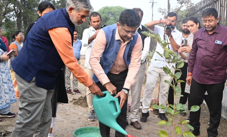 रायपुर: विज्ञान केंद्र को अधिक आकर्षक, सुगम्य और आधुनिक तकनीक से लैस बनाने प्रमुख सचिव ने दिए निर्देश रायपुर: विज्ञान केंद्र को अधिक आकर्षक, सुगम्य और आधुनिक तकनीक से लैस बनाने प्रमुख सचिव ने दिए निर्देश