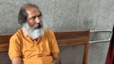 पूर्व सीएम के करीबी तांत्रिक केके श्रीवास्तव की करतूत उजागर: बेटे संग हवाला नेटवर्क के जरिए ऑस्ट्रेलिया–चीन में करोड़ों का निवेश, बैंक खातों में 441 करोड़ के लेन-देन का खुलासा