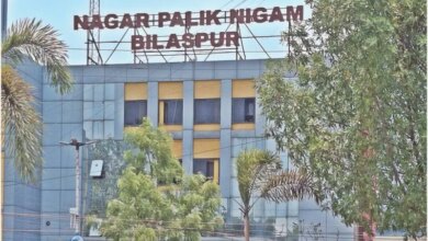 बिलासपुर:19 एकड़ निजी कॉलोनी पर नगर निगम का कब्जा, अवैध विकास पर अब तक की सबसे बड़ी कार्रवाई बिलासपुर:19 एकड़ निजी कॉलोनी पर नगर निगम का कब्जा, अवैध विकास पर अब तक की सबसे बड़ी कार्रवाई