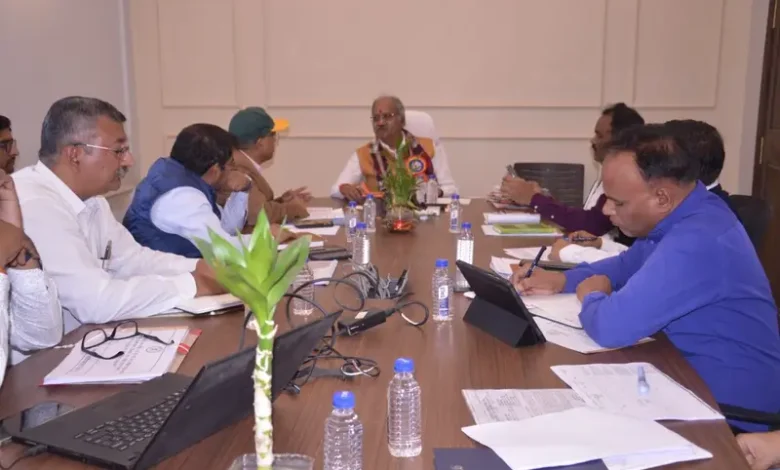 *ट्रैफिक जाम और पार्किंग समस्याओं से राहत दिलाने के लिए एक समग्र कार्ययोजना तैयार करने के दिए, बृजमोहन अग्रवाल ने दिए निर्देश*