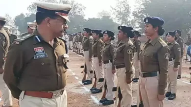 *जशपुर पुलिस लाइन का डीआईजी डॉ लाल उमेद सिंह ने किया निरीक्षण, परेड की सलामी ली*