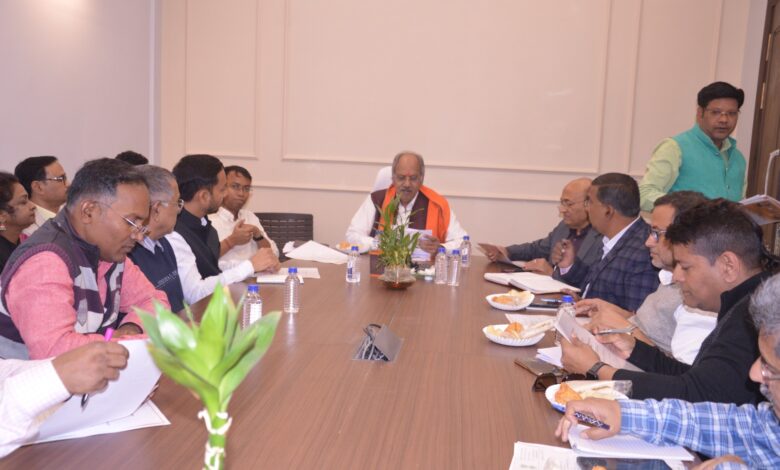 *15 जनवरी को सेना दिवस पर रायपुर लोकसभा क्षेत्र में होगा ऐतिहासिक ‘सामूहिक वन्देमातरम’ का आयोजन,* *नई पीढ़ी में राष्ट्रभक्ति का संकल्प: सेना दिवस पर सामूहिक वन्देमातरम आयोजन को लेकर सांसद बृजमोहन ने ली तैयारी बैठक* *15 जनवरी को सेना दिवस पर रायपुर लोकसभा क्षेत्र में होगा ऐतिहासिक ‘सामूहिक वन्देमातरम’ का आयोजन,* *नई पीढ़ी में राष्ट्रभक्ति का संकल्प: सेना दिवस पर सामूहिक वन्देमातरम आयोजन को लेकर सांसद बृजमोहन ने ली तैयारी बैठक*