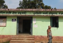 आदिम जाति सेवा सहकारी समिति कोडगार में धान तौल में बड़ी गड़बड़ीशासन के निर्देशों की अनदेखी, किसानों से तय मानक से अधिक धान की वसूली40.600–40.700 किलो के स्थान पर 41.200 किलो तक तौल, किसानों के पेट पर डाका