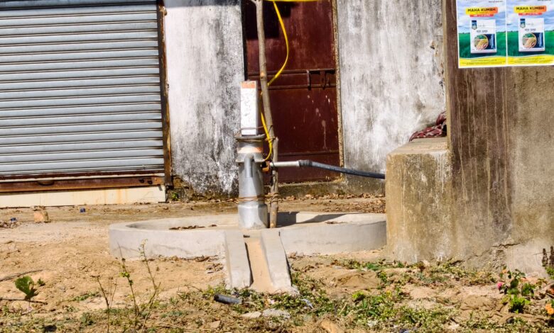 बैकुंठपुर क़े खांडा ग्राम पंचायत में शासकीय भूमि पर खुला कब्जा!नामी डॉक्टर पर गरीबों के हक पर डाका डालने का गंभीर आरोप, प्रशासन की चुप्पी सवालों के घेरे में