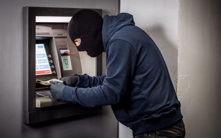 *इंडिया वन एटीएम में तोड़फोड़ कर चोरी का प्रयास, सीसीटीवी फुटेज खंगाल कर सिरगिट्टी पुलिस कर रही जांच*