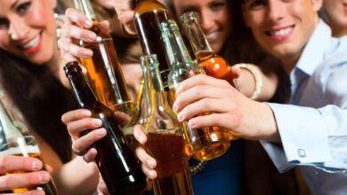 *अगर आप शराब पीते हैं तो जानिए क्या नहीं खाना चहिए शराब पीते समय*