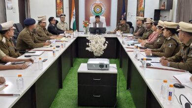 *जिले में चार दिन में दो ज्वेलरी व्यापारियों से चार करोड़ रुपये से अधिक की लूट की घटना,*  *डीजीपी गौतम ने कहा – पर्याप्त सुरक्षा इंतजाम सुनिश्चित किए जाएं*