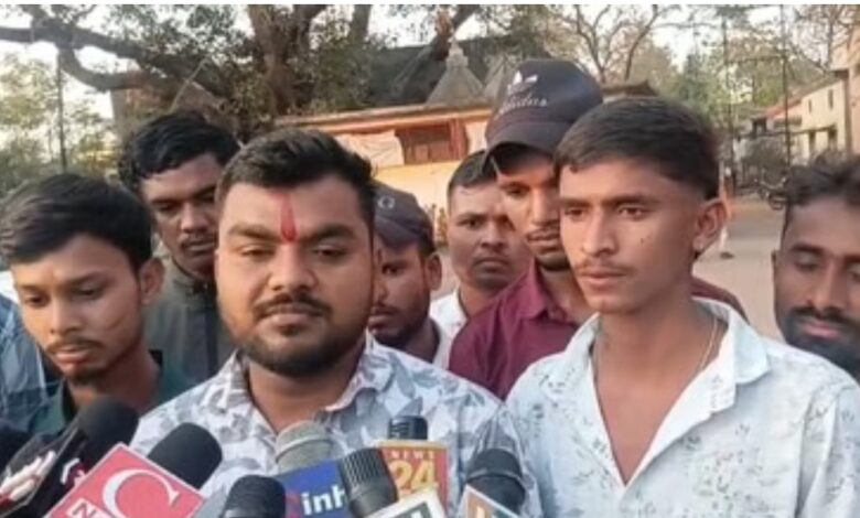 *तीन साल इंतजार के बाद बिरनपुर हिंसा मामले में 17 आरोपियों को कोर्ट ने किया बरी, दंगे में बाप-बेटे की हुई थी हत्या* *तीन साल इंतजार के बाद बिरनपुर हिंसा मामले में 17 आरोपियों को कोर्ट ने किया बरी, दंगे में बाप-बेटे की हुई थी हत्या*