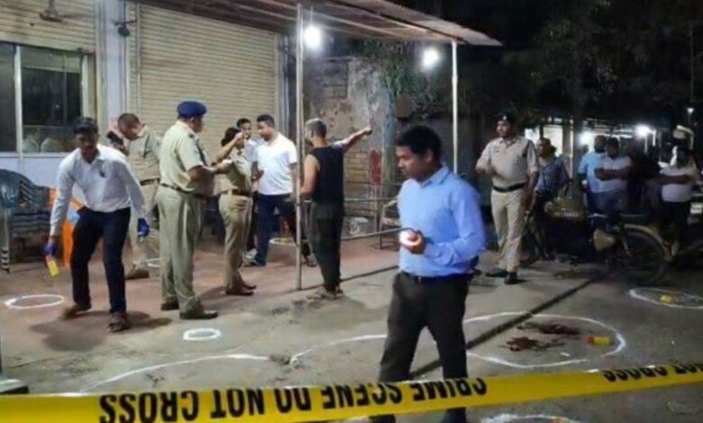 *जनपद उपाध्यक्ष के ऊपर फायरिंग मामले में फरार आरोपी पर ईनाम घोषित, आधा दर्जन से अधिक आरोपी हैं जैल में*