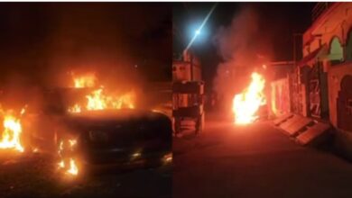 *युवा कांग्रेस नेता के घर के बाहर आगजनी दो कार जल कर खाक*