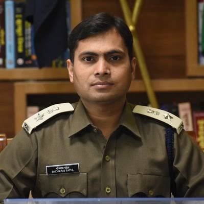 *सट्टा खाईवाल के आरोपों पर एसएसपी पटेल ने कहा – “चोरी और सीनाजोरी” आरोपी छटा हुआ है बदमाश, कई मामले हैं दर्ज* *सट्टा खाईवाल के आरोपों पर एसएसपी पटेल ने कहा – “चोरी और सीनाजोरी” आरोपी छटा हुआ है बदमाश, कई मामले हैं दर्ज*