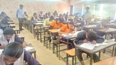 जिला शिक्षा अधिकारी रजनीश तिवारी का औचक निरीक्षण, बोर्ड परीक्षा केन्द्रों पर व्यवस्थाएं संतोषजनक — अनुपस्थित प्रधान पाठक को नोटिस के निर्देश