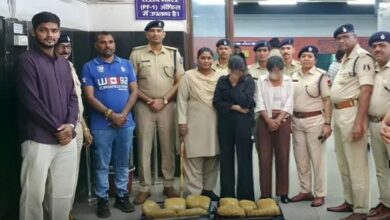 रायपुर में NCB की बड़ी कार्रवाई: वंदे भारत से ओडिशा-छत्तीसगढ़ गांजा सप्लाई का खुलासा, ट्रॉली बैग में 24 किलो गांजा लेकर पहुंचीं दो युवतियां गिरफ्तार