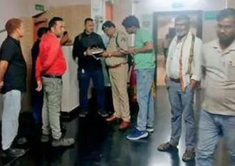 “बिलासपुर: फिल पावर प्लांट में खौफनाक फर्नेस ब्लास्ट—इंडक्शन भट्ठी फटी, क्रेन ऑपरेटर 60% झुलसा, हालत बेहद नाजुक”