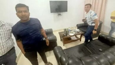 VIP गेस्ट हाउस बना अय्याशी का अड्डा: DSPM के चीफ केमिस्ट समेत 5 अफसरों की शराब पार्टी बेनकाब, मंत्री के हस्तक्षेप से हड़कंप