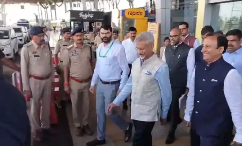 रायपुर में आज बड़ा राष्ट्रीय आयोजन: विदेश मंत्री S. Jaishankar होंगे मुख्य अतिथि, IIM दीक्षांत में देंगे प्रेरक संबोधन रायपुर में आज बड़ा राष्ट्रीय आयोजन: विदेश मंत्री S. Jaishankar होंगे मुख्य अतिथि, IIM दीक्षांत में देंगे प्रेरक संबोधन