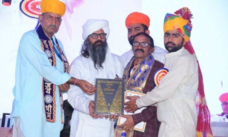 केरल के हिंदी कवि डॉ. आनंदकृष्णन एडचेरी को “अंबेडकर कीर्ति सम्मान”