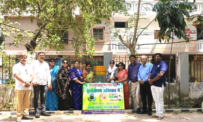 जन्मदिन बना पर्यावरण का पर्व: प्रमिला मिश्रा ने नीम रोपकर दिया हरित सतना का संदेश