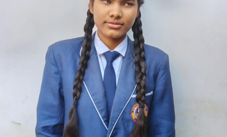 दिव्यांगता पर हौसले की जीत: रेशमा केवट ने 90% दिव्यांग होने के बावजूद 12वीं में 89.75% अंक लाकर रचा प्रेरणादायक इतिहास