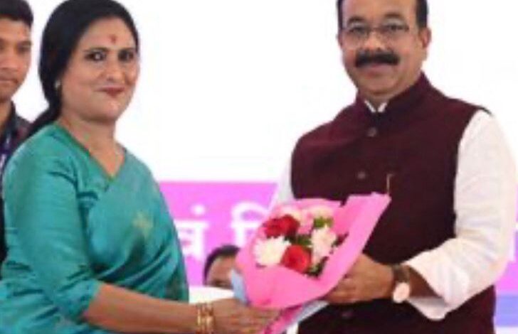 न्यायधानी की मेयर खुद कर रही निगम के अफसरों की शिकायत, तो जनता किससे लगाए उम्मीद?निकाय मंत्री साव के क्षेत्र की व्यवस्था पर उठने लगे सवाल।