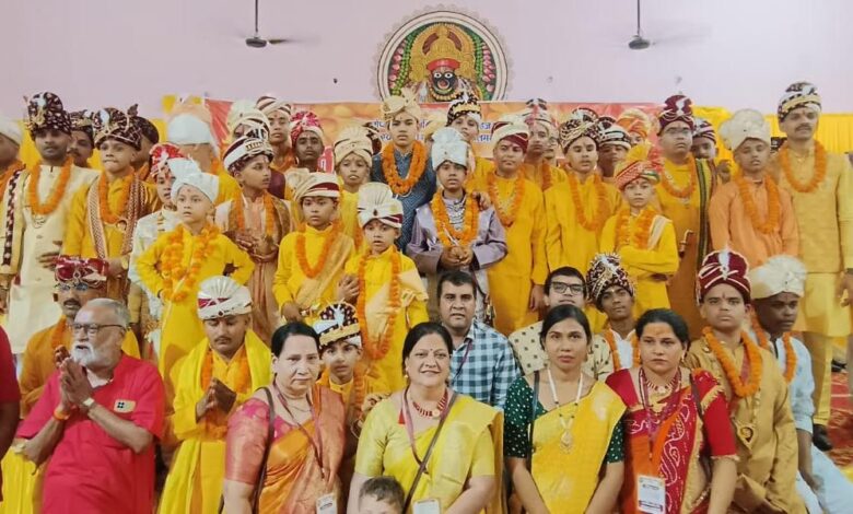 विधि विधान से 71 ब्राह्मण बटुको ने किया जनेऊ धारण – समग्र ब्राह्मण परिषद् छत्तीसगढ़ का वृहद आयोजन.