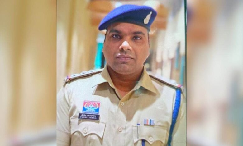 *अवैध शराब कारोबार पर नियंत्रण को लेकर पुलिस विभाग ने सख्त रुख अपनाया, थाना प्रभारी निलंबित*
