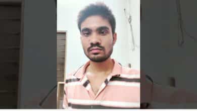 *सराफा व्यापारी प्रदीप सोनी से लूट और गोली मारकर हत्या के मामले में मैसेज में हत्या की जवाबदारी लेने वाला गिरफ्तार, बोला-माफ कर दीजिए मैंने कुछ नहीं किया* *सराफा व्यापारी प्रदीप सोनी से लूट और गोली मारकर हत्या के मामले में मैसेज में हत्या की जवाबदारी लेने वाला गिरफ्तार, बोला-माफ कर दीजिए मैंने कुछ नहीं किया*