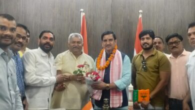 *रावत एवं ठेठवार जाति को केंद्रीय पिछड़ा वर्ग में शामिल कराने केंद्रीय मंत्री तोखन साहू से मिला यादव समाज का प्रतिनिधि मण्डल,*  *प्रदेश अध्यक्ष रमेश यदु के नेतृत्व में 21 सदस्यीय प्रतिनिधिमंडल दिल्ली के लिए होंगे रवाना*
