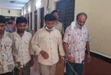 *राशन दुकानों में चोरी करने वाले गिरोह का पर्दाफाश, 4 आरोपी गिरफ्तार, 200 कट्टी चावल, 16 कट्टी शक्कर सहित करीब 10 लाख का सामान बरामद*