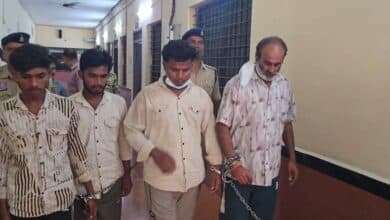 *राशन दुकानों में चोरी करने वाले गिरोह का पर्दाफाश, 4 आरोपी गिरफ्तार, 200 कट्टी चावल, 16 कट्टी शक्कर सहित करीब 10 लाख का सामान बरामद*