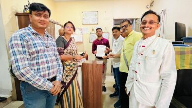डिमांड डे पर पत्रकारों ने उठाईं छह प्रमुख मांगें:-  मीडिया आयोग, केंद्रीय पत्रकार सुरक्षा कानून और नए वेतन बोर्ड के गठन की मांग, स्टेट वर्किंग जर्नलिस्ट्स यूनियन ने राष्ट्रपति के नाम राज्यपाल को सौंपा ज्ञापन