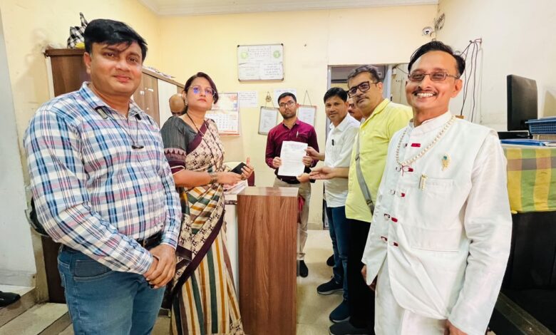 डिमांड डे पर पत्रकारों ने उठाईं छह प्रमुख मांगें:-  मीडिया आयोग, केंद्रीय पत्रकार सुरक्षा कानून और नए वेतन बोर्ड के गठन की मांग, स्टेट वर्किंग जर्नलिस्ट्स यूनियन ने राष्ट्रपति के नाम राज्यपाल को सौंपा ज्ञापन